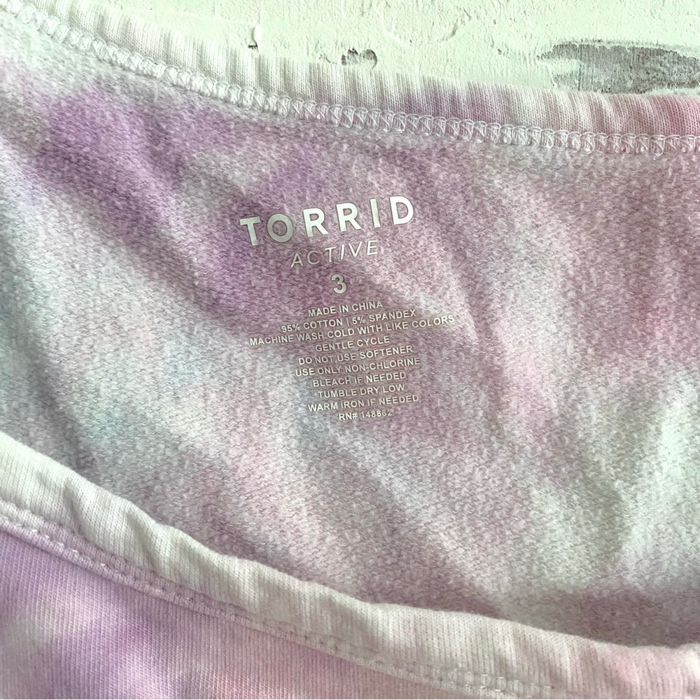 Torrid • Tie-Dye Everyday Fleece Off-Shoulder Long Sleeve Active Sweatshirt • 3X - Picture 9 of 11
